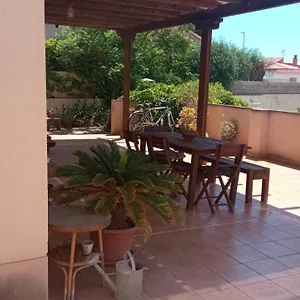 https://casa-jacaranda.es-andalucia.com