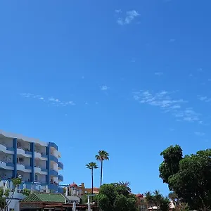 https://luminoso-apartamento-con-piscina.tenerifehoteles.net